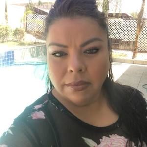 Meet your Posher, Alejandra